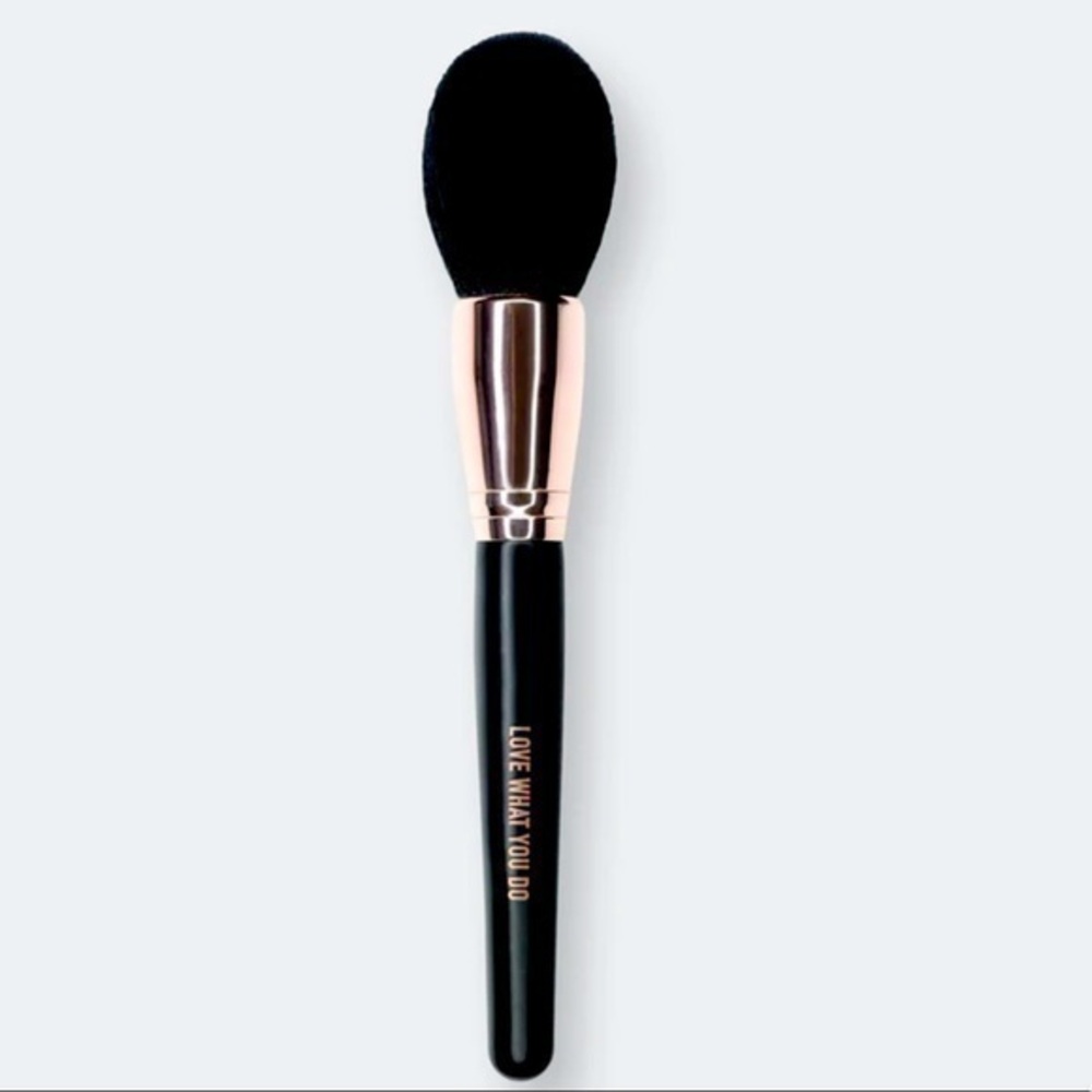 RealHer “Love What You Do" Vegan Brush (Powder) - Picture 1 of 3